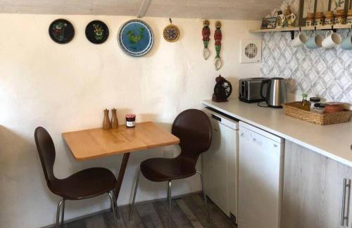 Little Linney - Sleeps 2 - Garden - Wifi - Parking - Photo 33