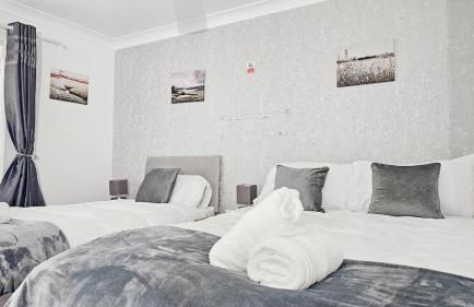Manchester City Deluxe 4-Bed near Etihad Stadium & C0-0P Arena, Sleeps 9 - Foto 29