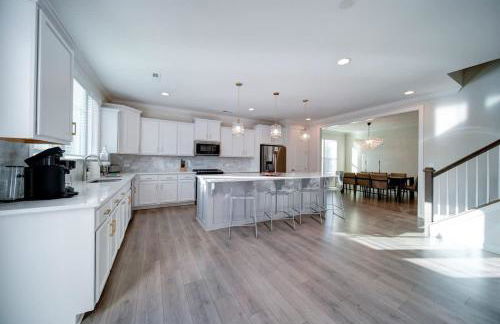 Luxury 4BR Escape - Premium Modern Comfort - Foto 20