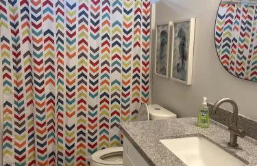 Beachfront Views with 3 bedrooms and 2 bathrooms - Foto 7