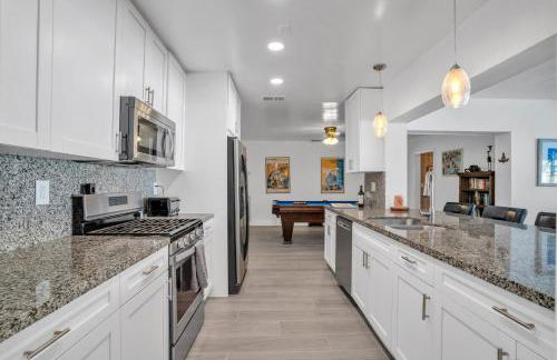 4 bd Near beach spacious solar heated pool waterfront home - Photo 25