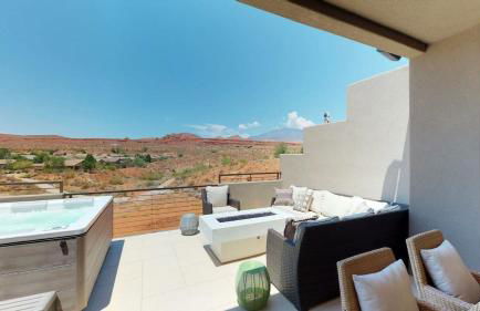 Townhome w Private Hot Tub Air Hockey and more - Foto 50