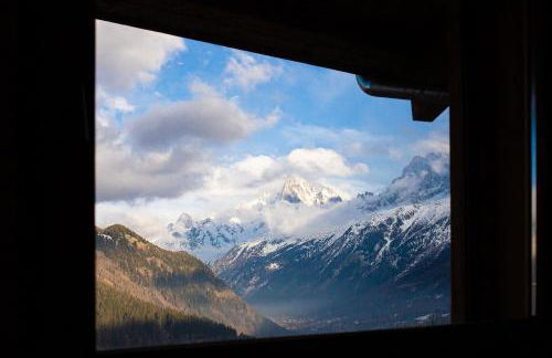 Les Ecureuils -Rénové 100m2 - 8per - Skis aux Pieds - Vue sur la Montagne - Foto 13