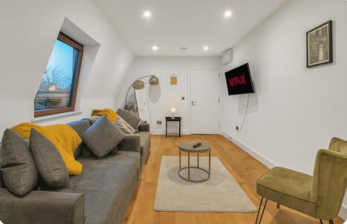 2 Bedroom Flat By Key Light Properties Short Lets & Serviced accommodation two minutes walk from Canada Water Station - Great for Contractors, Group and Family - Foto 53