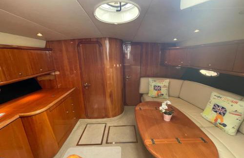 Boat Accommodation Ltd - Foto 19