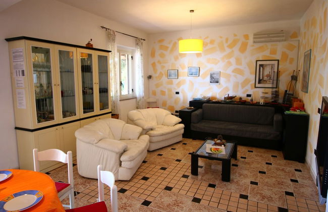 Cozy Holiday Home in Ricadi near Sea - Photo 20