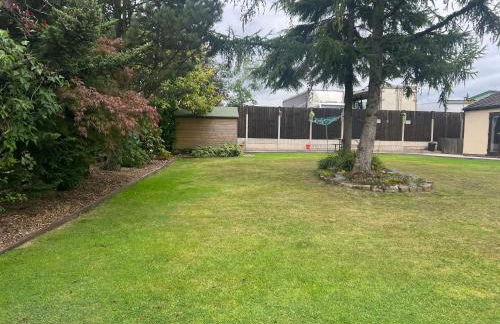 2 bedroom bungalow, 15 minutes to Alton Towers, dog friendly - Foto 65