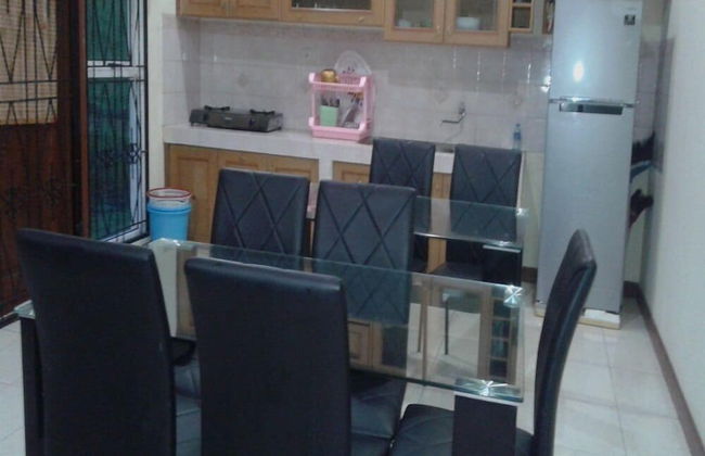 Villa Kota Bunga Dandelion - Photo 21