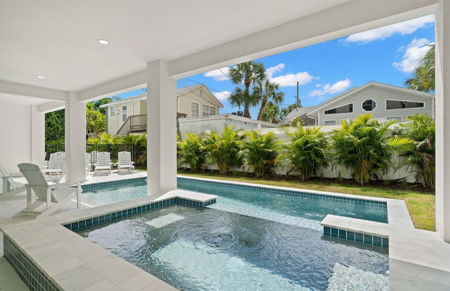 The Gemma Collection - 4 Stunning CWB Pool Homes - Foto 24