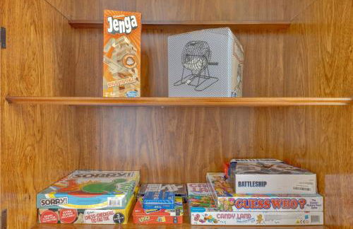 Family Friendly Lakefront with Private Dock Fire Pit Near Marinas - Foto 8