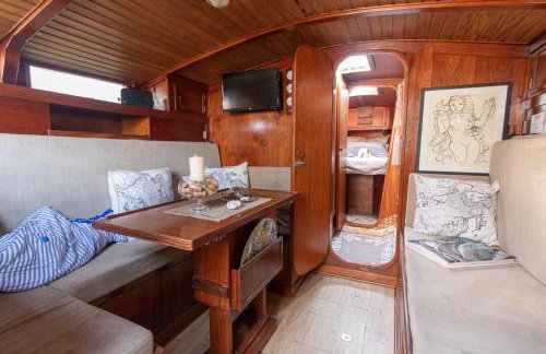 Quo Vadis Yacht in Bisceglie Harbor - Foto 3