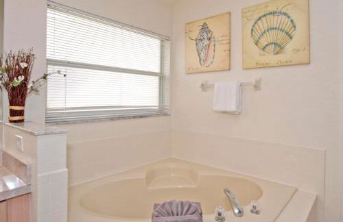 Poolside Paradise - Foto 12