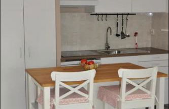 260 lake waterfront holiday apartment with garden - Foto 4