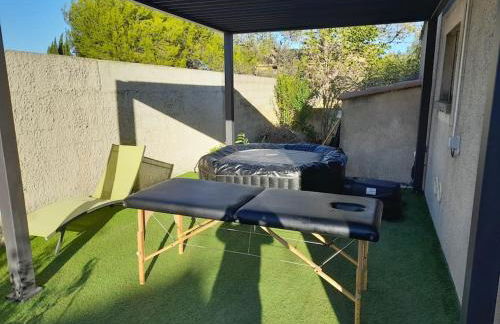 Single storey 40m² bordering pine forest and spa - Foto 9