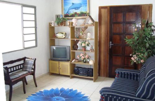 Casa arejada e espaçosa - Foto 11