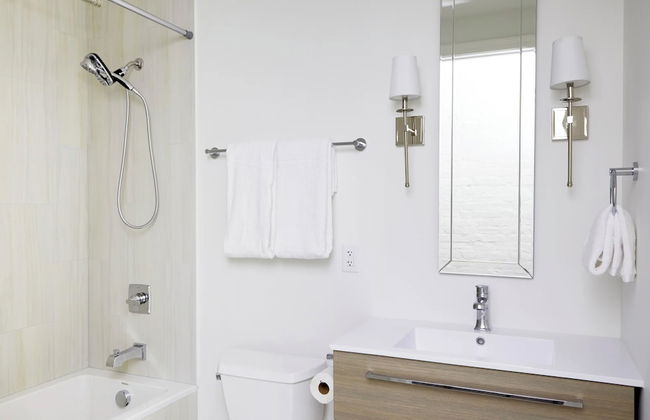 Roami at St. Charles - Photo 70