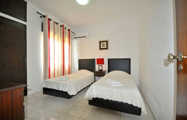 Traditional Private Pool, Walking Distance to Centre, Golf Facing - Foto 3