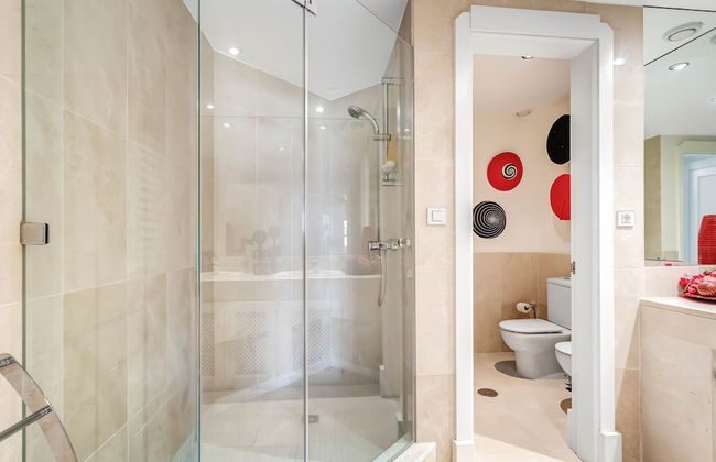 YOLO Spaces – Sotogrande Marina Boutique Apartment - Foto 25