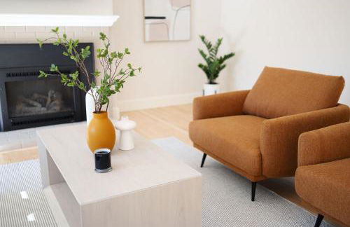 Cascadia Family Mansion, Hot Tub, Game Room, Gym! - Foto 14