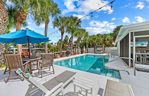 Siesta Key Waterfront Oasis - Heated Pool, Dock, Walk to Village & Beach - Photo 53