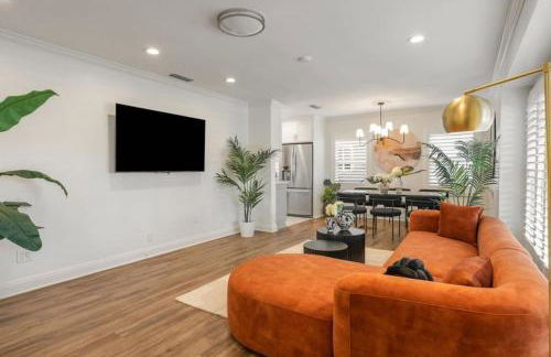 Refreshing Escape- Hot Tub- Games- Sleeps 10 - Foto 3