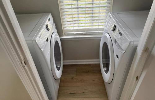 Family & Couples King Suite Home Near Lake Norman State Park & 30 mins from Charlotte - Foto 31