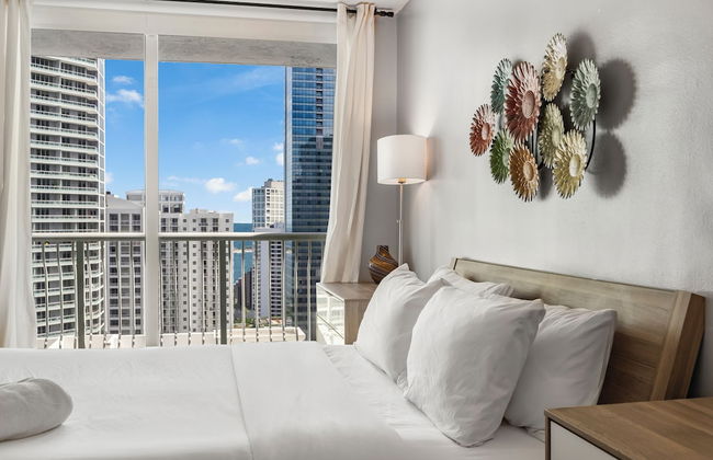 Sky High 31st Floor Condo W Parking - Foto 29