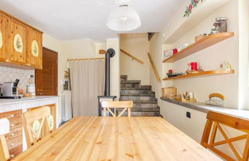 8 Posti letto con Wifi Free, Netflix vicino al Lago di tenno - Foto 16