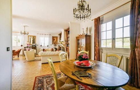 Lovely Home In Saint-Julien-Les-Rosie - Foto 15