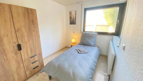 K41 I Ruhiges Haus mit Garten für 8 Personen I Nähe Messe & A81 Stuttgart - Foto 2, towels, wardrobe