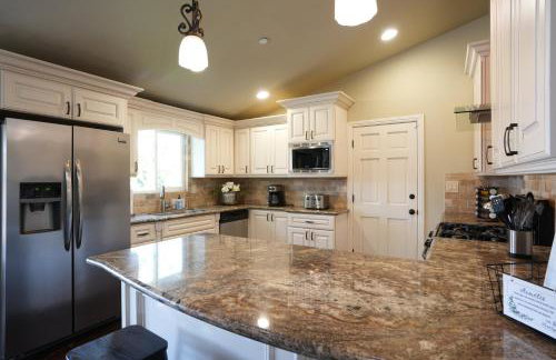 Sweet 4 bedroom, 3 bath plus Loft Bedroom, Pool Home - Foto 13