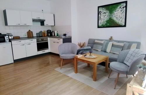 Johnis FeWo, Nähe Stadtzentrum - Uni in sehr ruhiger Lage mit Terrasse und eigenem Parkplatz - Foto 5