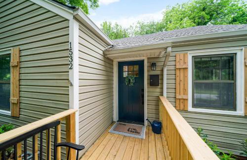 Next to Expo, 5 beds, Hot-tub, corn hole, pets! - Foto 8