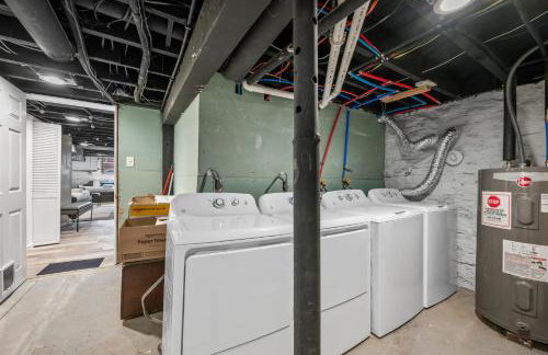 The Modern Family Retreat ABODEbucks - Foto 37