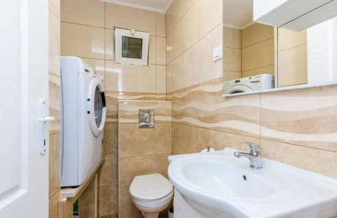 Villa Kate - outdoor pool, 4 bedrooms, free parking - Photo 29