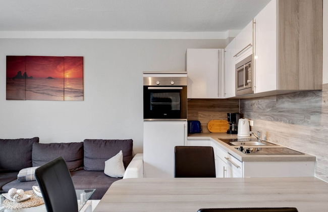 Snug Apartment in Kalkhorst with Terrace near City Center - Foto 14