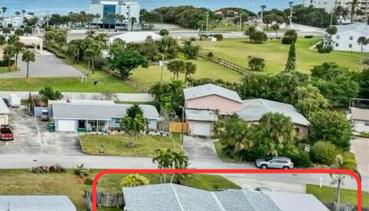 Pet-Friendly 3BR Coastal Retreat Walk to Beach - Foto 3