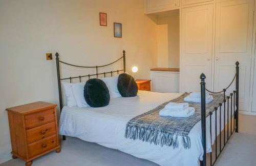 18th-Century Farmhouse with Countryside Views - Foto 49