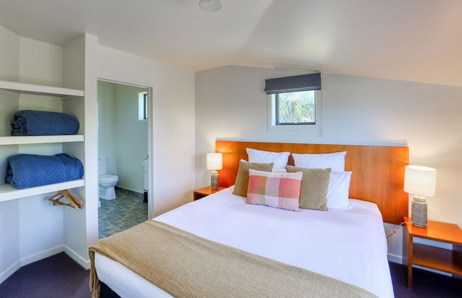 Castaways Resort - Photo 10