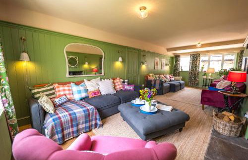 Large Country Cottage, Sleeps 8 - Spa Facilities, Garden Bar, Catering Services, Free Parking, Nature Reserve, Hen Parties - Foto 7