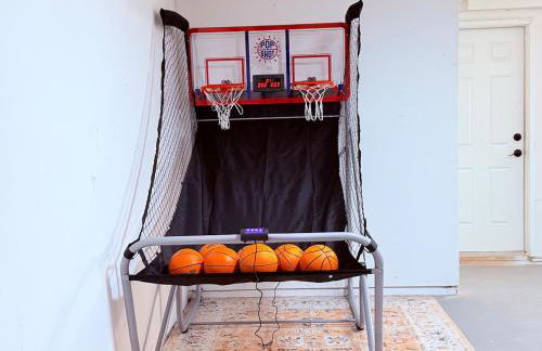 Minutes to ONT Airport And Entire Home With Billiards - Foto 36