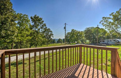 Quiet and Cozy Omaha Cabin about 20 Mi to Branson! - Foto 23