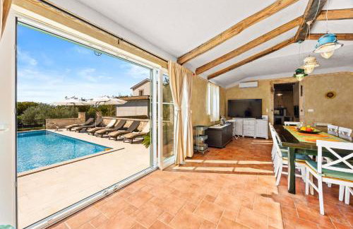 Villa Vlacich for 8 people near Labin - Rabac with heated pool, sea view & kids playground - only 2 km from the beach - Foto 23