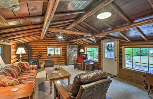 Wheelchair-Accessible Belfair Cabin w/ Patio! - Foto 3