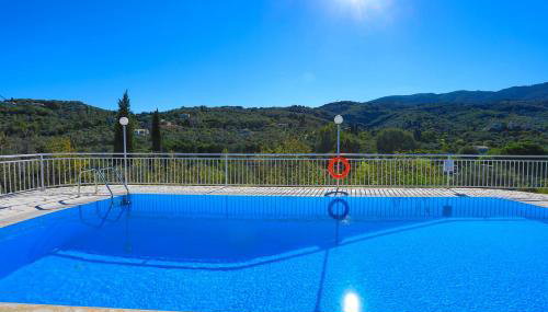 Cochelli Upper Pool Walk to beach AC WiFi - Foto 3