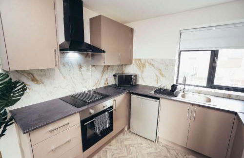 BIG DISCOUNTS THIS WEEK Free Parking WiFi - Photo 13