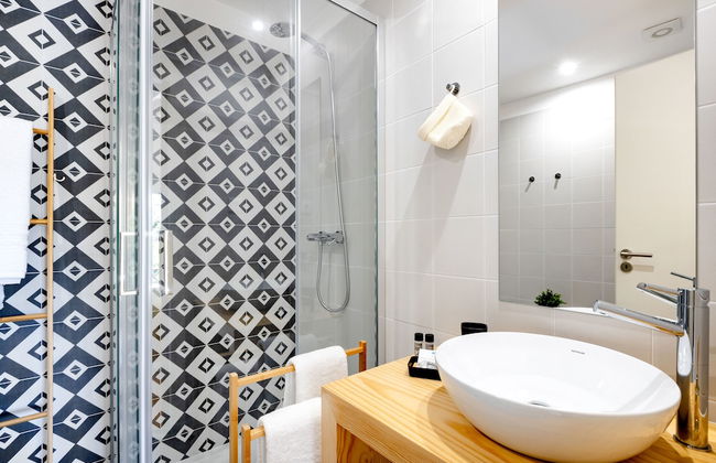 Porto Downtown Studio with Balcony - Foto 19