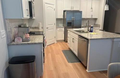 NEW HOUSE! 4BR Entire house Near Airport - Photo 8