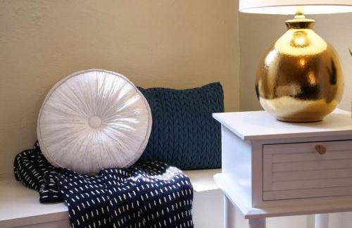 The Knocking Bird- Mins to CLE Clinic - Foto 56