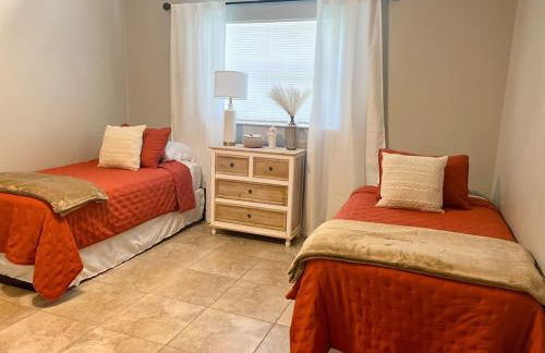 Cozy 2 Bedroom home, Dade City! - Foto 18